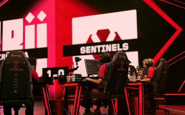 How pistol rounds shape pro Counter-Strike 2 strategy