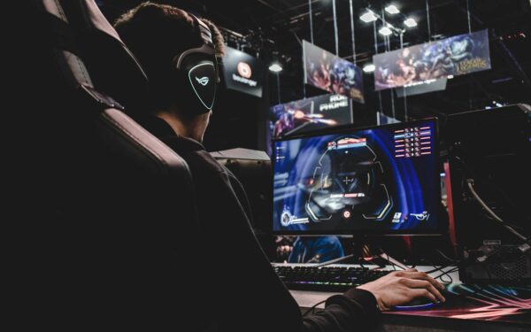 Why double elimination brackets dominate big gaming tournaments