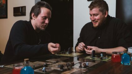 Co-op dungeon tips that keep random teams alive in online RPGs