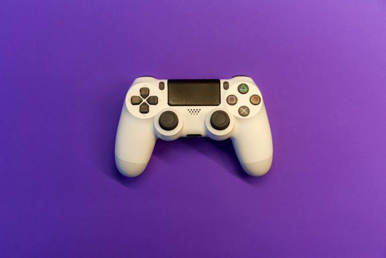 Gaming controller close