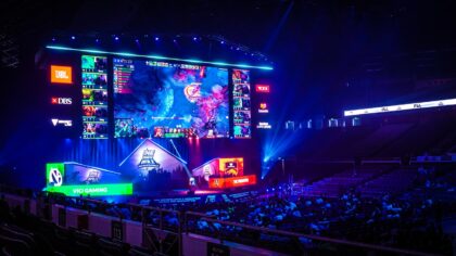 How double-elimination brackets keep esports tournaments tense until the final game