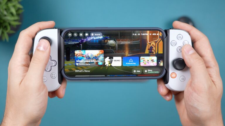 Gaming phone clip