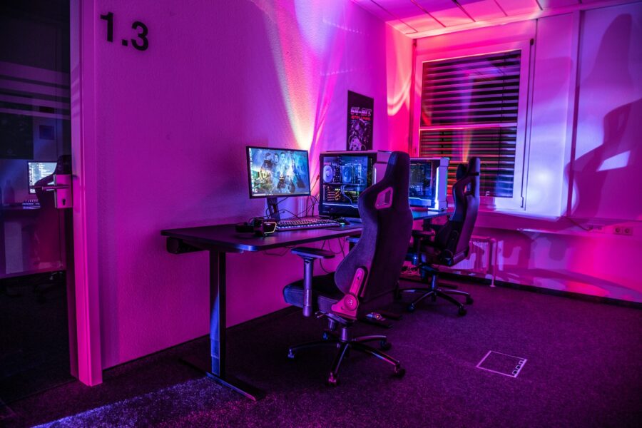 Esports players training