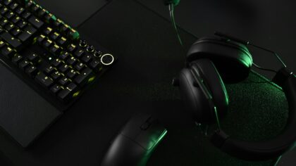 How to choose and set up a gaming microphone for clear voice chat and streams