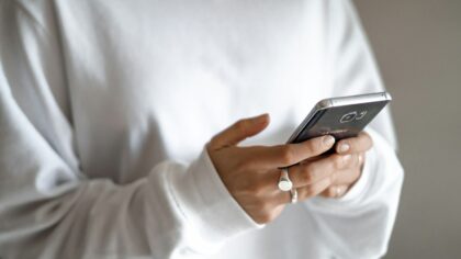 How to keep mobile gaming chats safe and friendly without losing the fun