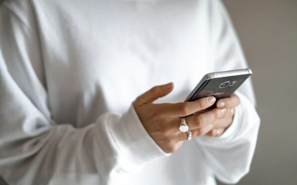 How to keep mobile gaming chats safe and friendly without losing the fun