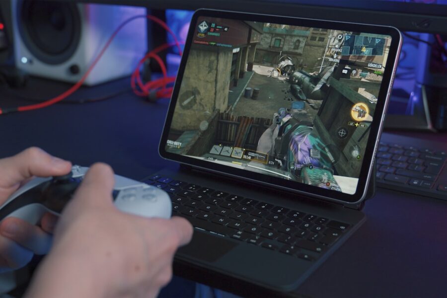 Tablet gaming cloud streaming touch controls