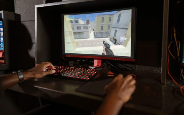 How to tune your FPS graphics settings for smoother play on any mid-range PC