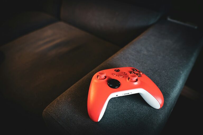 Cloud gaming controller