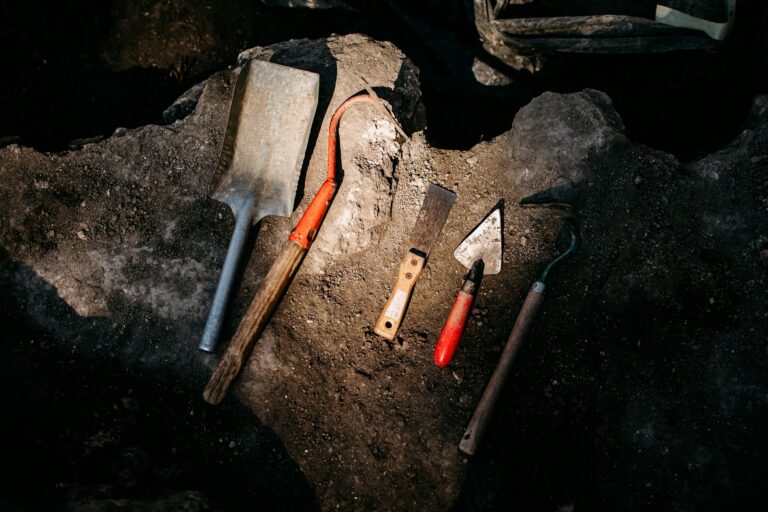 Survival crafting game