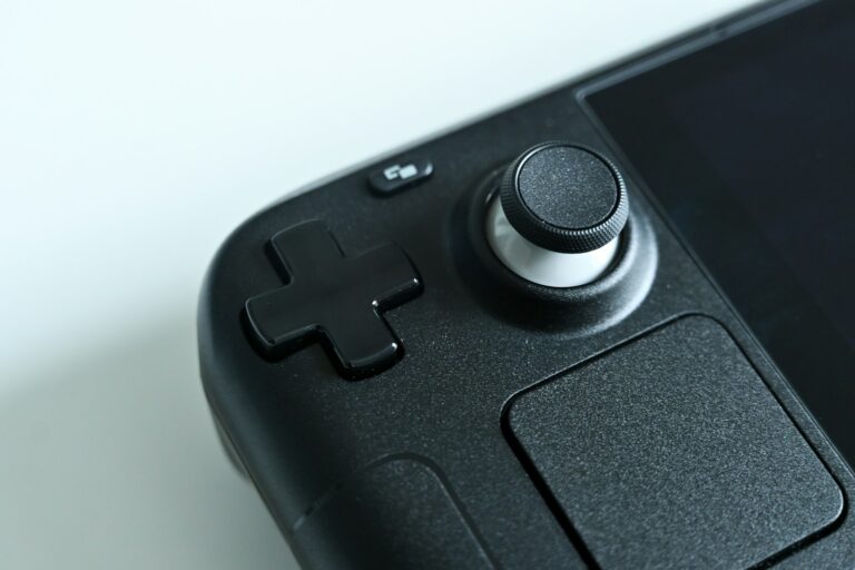 Touchscreen shooter controls