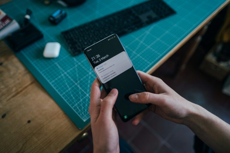 Mobile game lobby