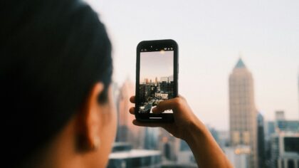 How to pick your first simulation mobile game without feeling overwhelmed