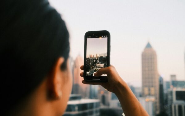 How to pick your first simulation mobile game without feeling overwhelmed