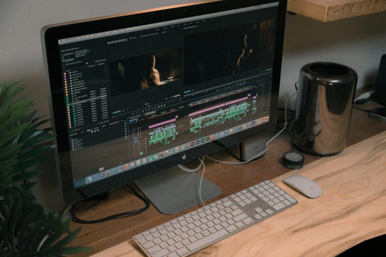 Gaming monitor arm