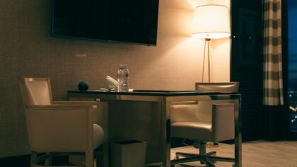 How to set up a travel-friendly gaming laptop kit that still feels like home