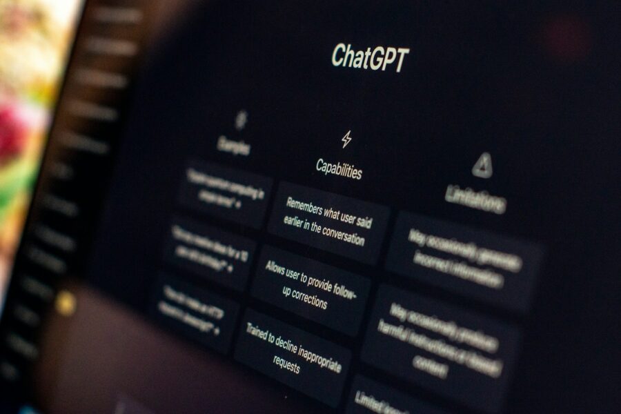 Online gaming chat