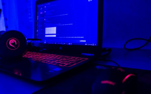 How to stop your gaming laptop from thermal throttling without risky mods