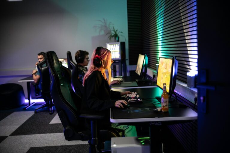 Esports commentators desk
