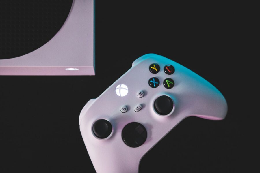Competitive gamer hands