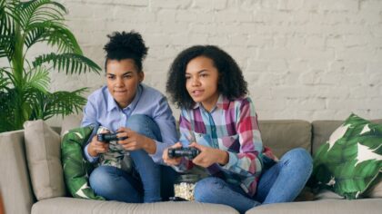 Smart co-op: how to get more out of mobile games you play together