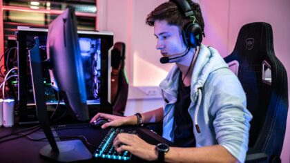 Voice chat safety in online games: how to protect yourself while staying social